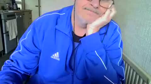 Snapshot of poshman65 chatting on January 13, 12:10 pm poshman65 online show from January 13, 12:10 pm