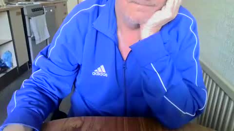 Snapshot of poshman65 chatting on February 10, 11:47 am poshman65 online show from February 10, 11:47 am