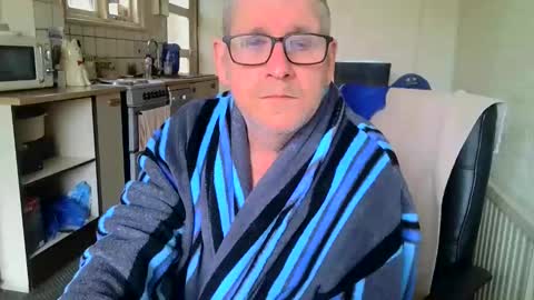 Snapshot of poshman65 chatting on March 6, 10:56 am poshman65 online show from March 6, 10:56 am