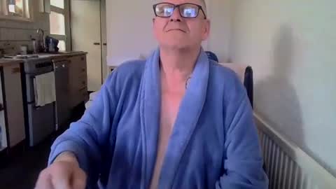 Snapshot of poshman65 chatting on April 7, 10:15 am poshman65 online show from April 7, 10:15 am