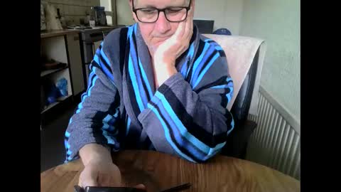 Snapshot of poshman65 chatting on April 16, 8:48 am poshman65 online show from April 16, 8:48 am