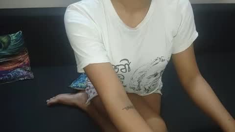Snapshot of poulomi_das chatting on January 28, 8:25 am poulomi online show from January 28, 8:25 am