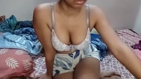 Snapshot of poulomi_das chatting on February 25, 4:42 pm poulomi online show from February 25, 4:42 pm