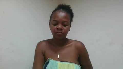 pouponnette online show from February 6, 10:46 pm