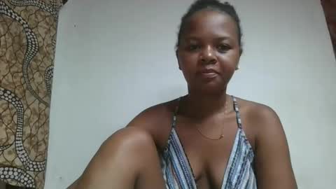 pouponnette online show from February 9, 7:34 am