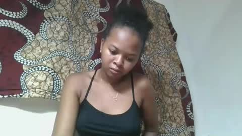 pouponnette online show from February 13, 7:26 am