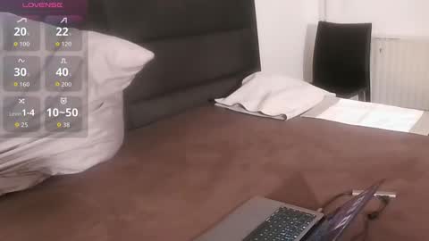 Smooth Daddy online show from November 19, 4:40 pm