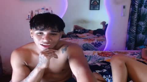 ALEX Y ALEXA online show from October 26, 5:46 am