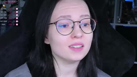 Robyn online show from November 8, 9:24 pm