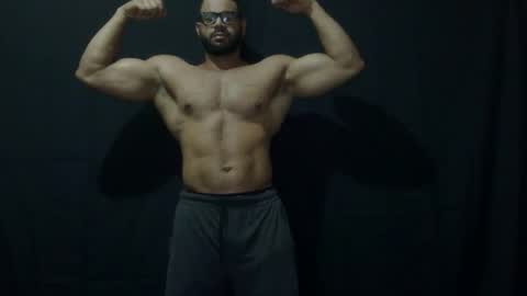 Snapshot of powerdmuscle chatting on March 31, 12:12 am powerdmuscle online show from March 31, 12:12 am