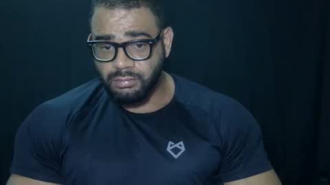 Snapshot of powerdmuscle chatting on April 1, 11:35 pm powerdmuscle online show from April 1, 11:35 pm