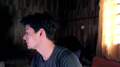 chris independent  online show from March 10, 8:25 pm