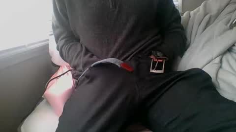 Snapshot of powthunder85 chatting on April 2, 7:22 pm powthunder85 online show from April 2, 7:22 pm