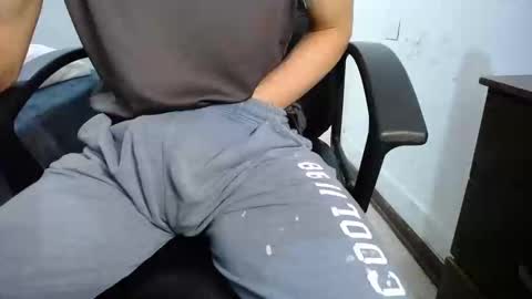 Snapshot of poysonsam chatting on December 14, 2:31 pm Ricksam online show from December 14, 2:31 pm