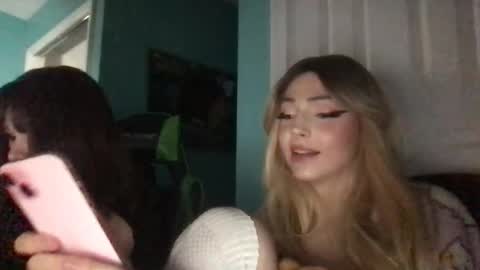 cat valentine online show from January 18, 6:34 am