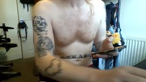 pr3ttyxlu5h online show from March 30, 11:33 am