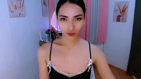 preciosa_banks69 online show from May 13, 1:19 pm