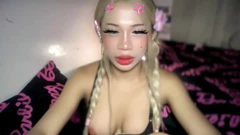 GODDESS PRECIOUS online show from March 31, 10:48 am