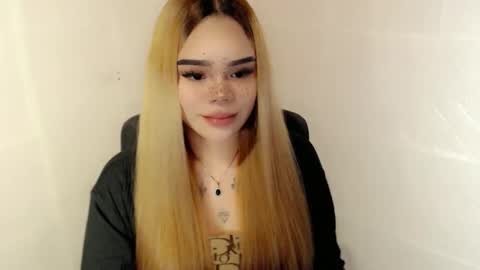 Snapshot of preciousangel69xxx chatting on January 13, 7:13 am MAXXINE online show from January 13, 7:13 am