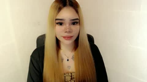 Snapshot of preciousangel69xxx chatting on January 17, 7:02 am MAXXINE online show from January 17, 7:02 am