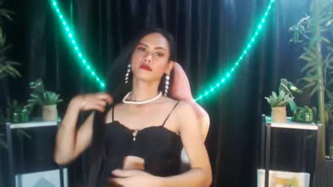 preciouscock69_krystine online show from April 15, 3:46 am
