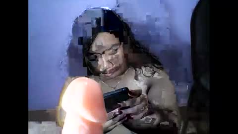 Snapshot of preciousjoan_69 chatting on May 2, 7:24 am preciousjoan_69 online show from May 2, 7:24 am