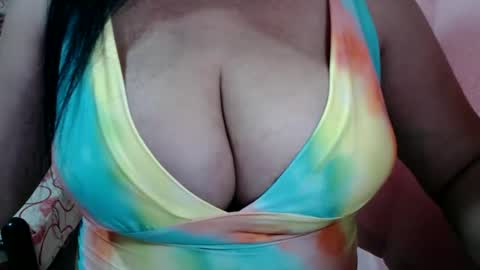 Snapshot of pregnantsinglesugar chatting on October 19, 4:35 am WELCOME IM SINGLE PREGNANT REALLY HARD TO BE A SINGLE WITH TWIN SO PLS STOP BEING RUDELIARWASTING TIME. BE CONSIDERATE. TNX online show from October 19, 4:35 am