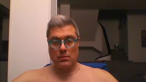 Snapshot of prendimisubito chatting on February 18, 12:39 am prendimisubito online show from February 18, 12:39 am