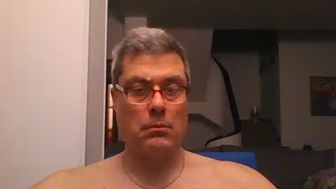 Snapshot of prendimisubito chatting on March 4, 3:12 am prendimisubito online show from March 4, 3:12 am