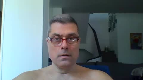 Snapshot of prendimisubito chatting on March 25, 9:37 am prendimisubito online show from March 25, 9:37 am