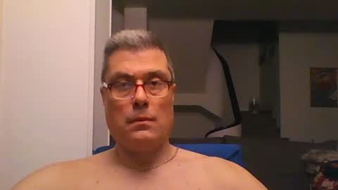 Snapshot of prendimisubito chatting on April 2, 12:08 am prendimisubito online show from April 2, 12:08 am