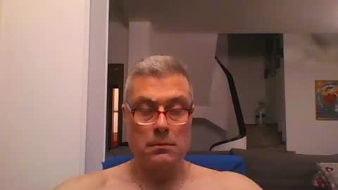 prendimisubito online show from May 10, 10:37 pm