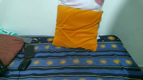 preshty online show from November 10, 6:40 pm