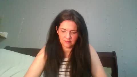 Presley online show from May 18, 1:02 am