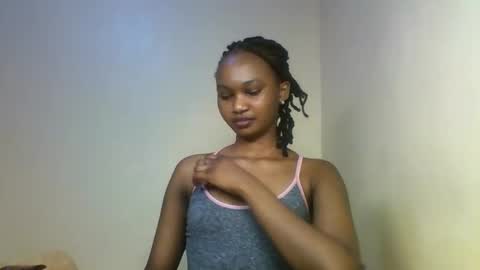 Snapshot of prettie_candy9 chatting on October 6, 9:23 pm Prettie candy9 online show from October 6, 9:23 pm