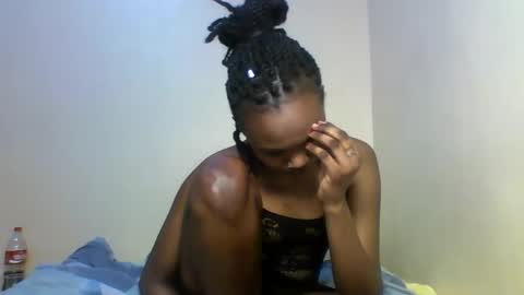 Snapshot of prettie_candy9 chatting on October 11, 3:54 pm Prettie candy9 online show from October 11, 3:54 pm