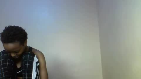 Snapshot of prettie_candy9 chatting on October 16, 12:39 pm Prettie candy9 online show from October 16, 12:39 pm