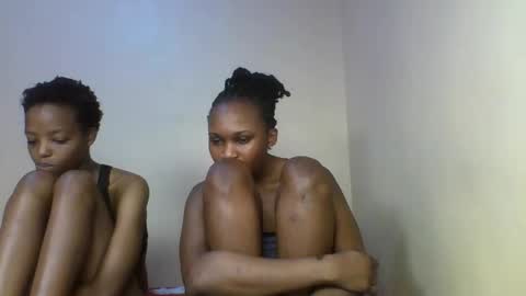 Snapshot of prettie_candy9 chatting on October 17, 12:47 am Prettie candy9 online show from October 17, 12:47 am