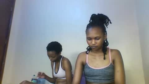 Snapshot of prettie_candy9 chatting on October 22, 2:45 am Prettie candy9 online show from October 22, 2:45 am