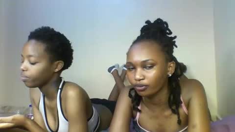 Snapshot of prettie_candy9 chatting on October 22, 3:01 pm Prettie candy9 online show from October 22, 3:01 pm