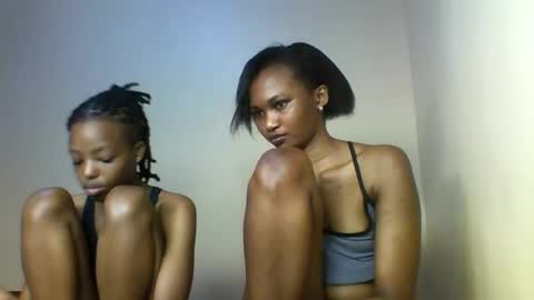 Snapshot of prettie_candy9 chatting on October 31, 3:02 pm Prettie candy9 online show from October 31, 3:02 pm