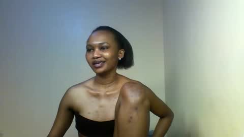 Snapshot of prettie_candy9 chatting on November 2, 1:13 pm Prettie candy9 online show from November 2, 1:13 pm