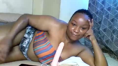 Snapshot of prettie_diva0 chatting on September 29, 12:10 pm Prettie diva online show from September 29, 12:10 pm