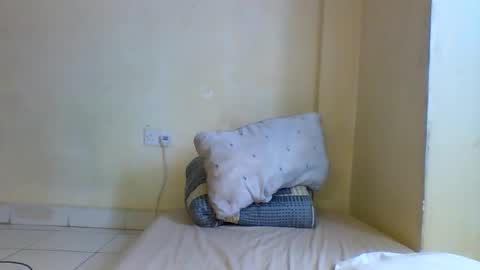 Snapshot of prettie_diva0 chatting on October 13, 12:05 pm Prettie diva online show from October 13, 12:05 pm