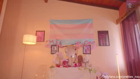 Nayrobi online show from March 22, 2:53 pm