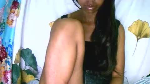 Snapshot of prettiethalia chatting on December 13, 8:04 pm prettiethalia online show from December 13, 8:04 pm