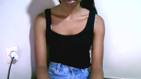 Snapshot of prettiethalia chatting on February 1, 12:26 pm prettiethalia online show from February 1, 12:26 pm