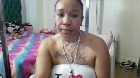 Yasmine pretty online show from January 10, 7:59 pm