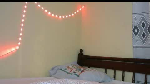 pretty__lisa online show from November 2, 6:27 am