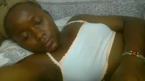 abella online show from October 14, 7:14 pm